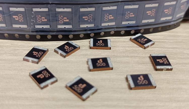 2920貼片自恢復保險絲